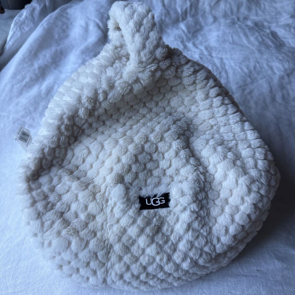 UGG Tablet Laptop Dawson Pouf Beanbag - Off White Faux Fur Pillow w/Pocket
